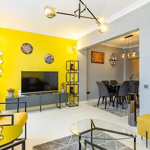 Flat Central Location On Rumeli Street Nisantasi Apartment