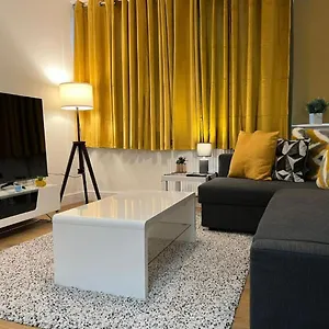 https://modern-and-stylish-1bed-flat.brighton-hotels-england.com