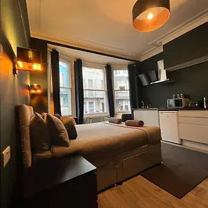 https://studio-one-charlotte.brighton-hotels-england.com