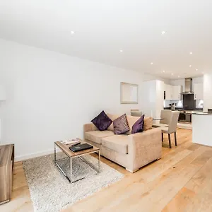 https://stayinn-greenwich.cambridgehotelsuk.com